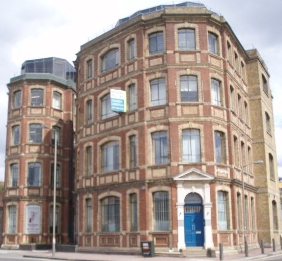 Battersea 22 Qtown Rd-Ingate Place P1010251 (3)